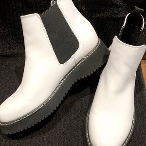 White Madden Girl Chelsea Boots